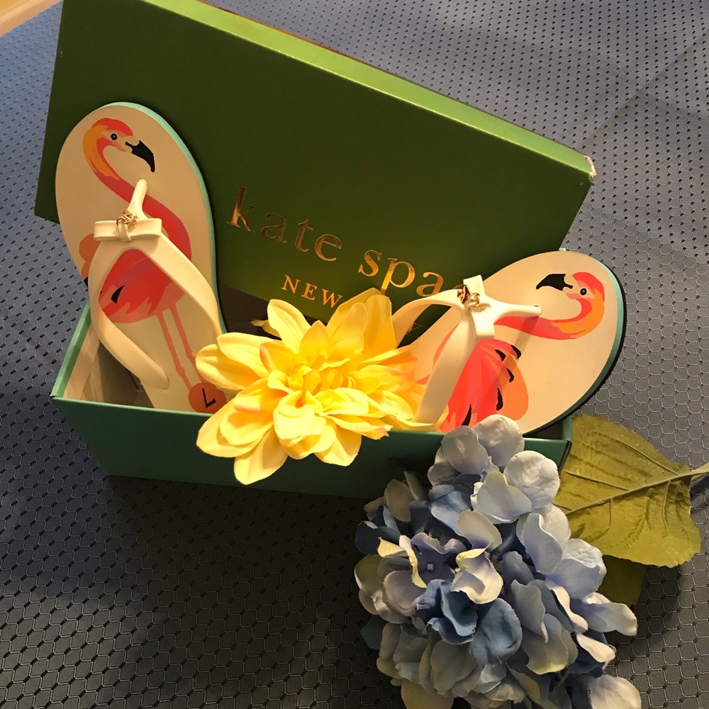 NWOT Kate Spade flip flops!